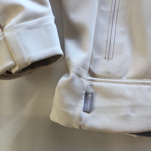 Columbia titanium Omni-Tech Jacket - Picture 3 of 12